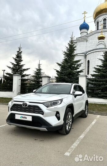 Toyota RAV4 2.5 AT, 2021, 32 000 км