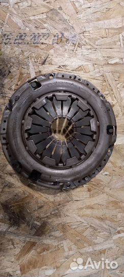 Комплект сцепления Nissan Juke f15 HR16DE