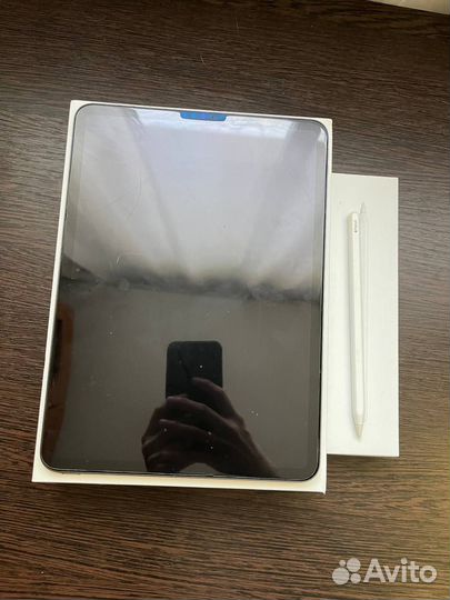 Планшет Apple iPad 11 pro