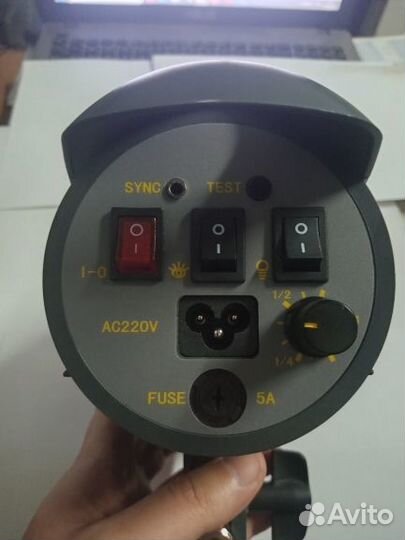 Студийная вспышка Smartum UNO 120