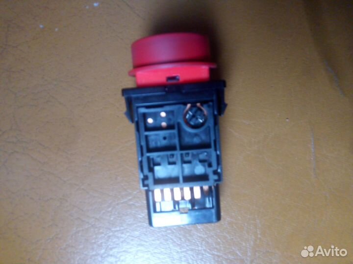 Кнопка аварийной сигнализации hyundai getc kia