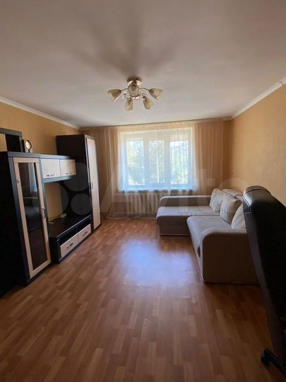 2-к. квартира, 50 м², 2/5 эт.