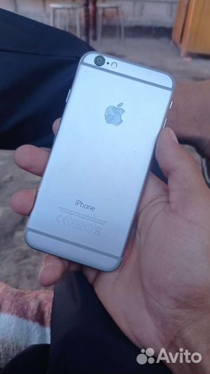 Телефон iPhone 6
