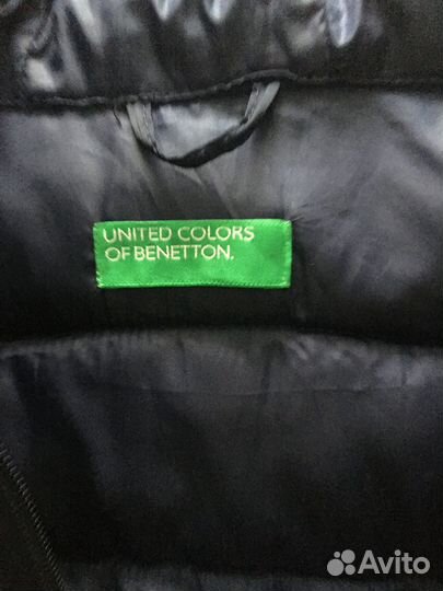 Стеганое пальто с капюшоном United Colors Benetton