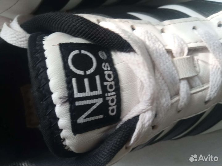 Кроссовки adidas neo