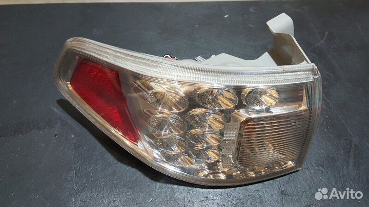 Стоп-сигнал задний левый Subaru Impreza Wrx Sti