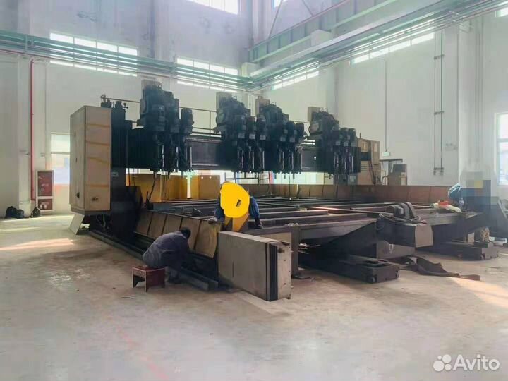 Вертикально-сверлильный станок с чпу