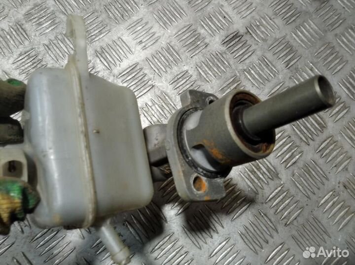 Цилиндр тормозов главный Skoda Fabia 1997 2007