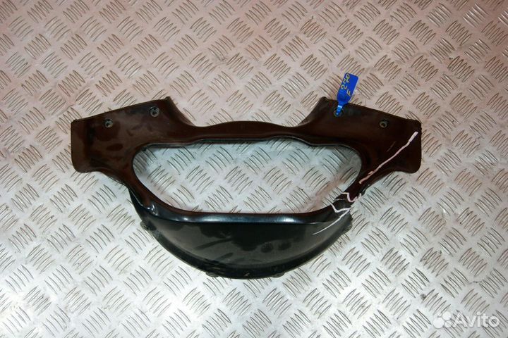 Пластик вокруг спидометра Kawasaki ZZR1100-2