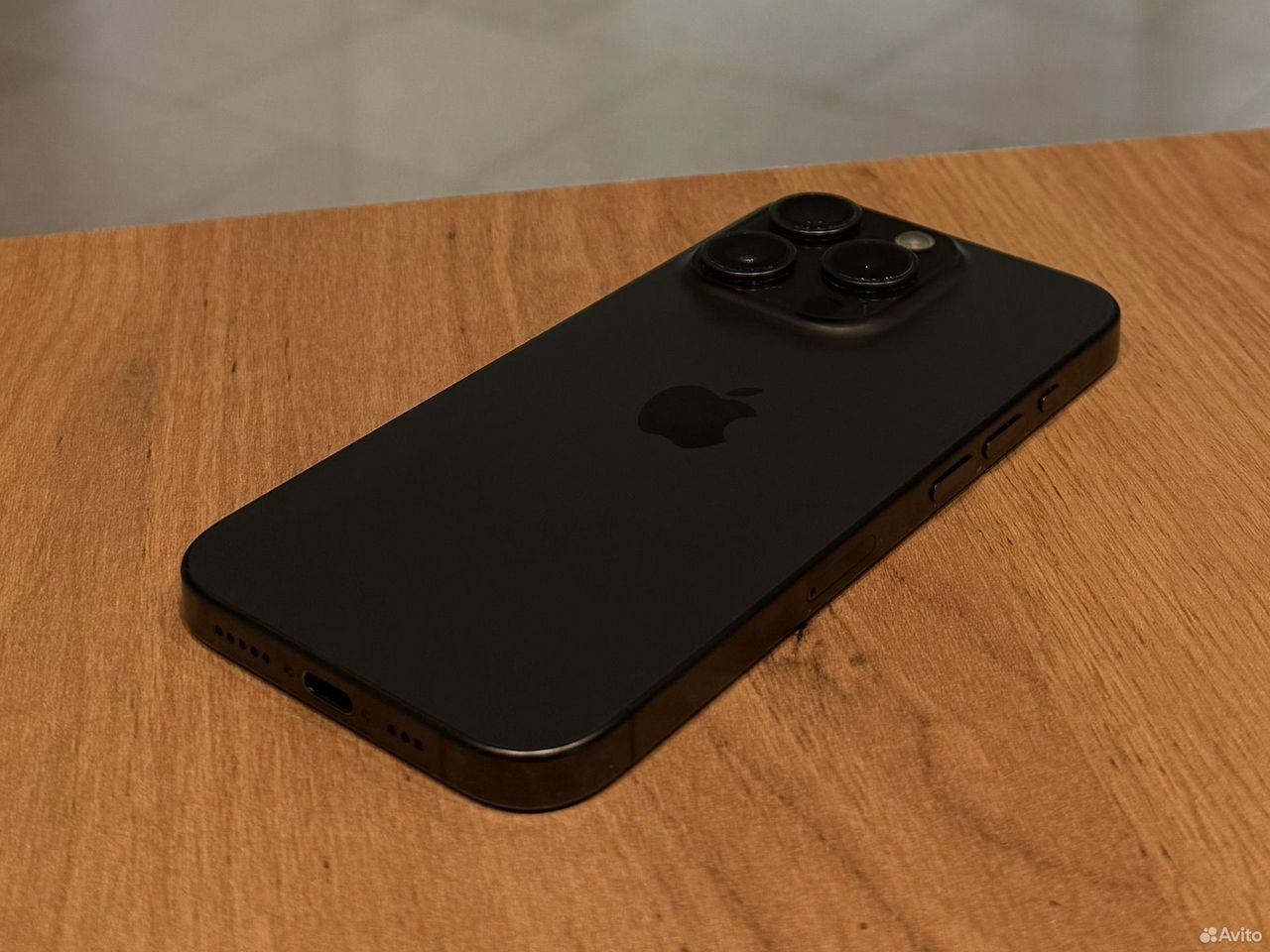 iPhone 15 Pro, 256 ГБ, SIM + eSIM