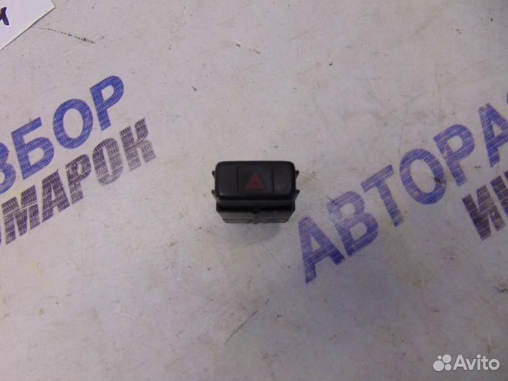 Кнопка аварийной сигнализации для Toyota Carina E