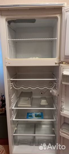 Продам холодильник б/у на запчасти