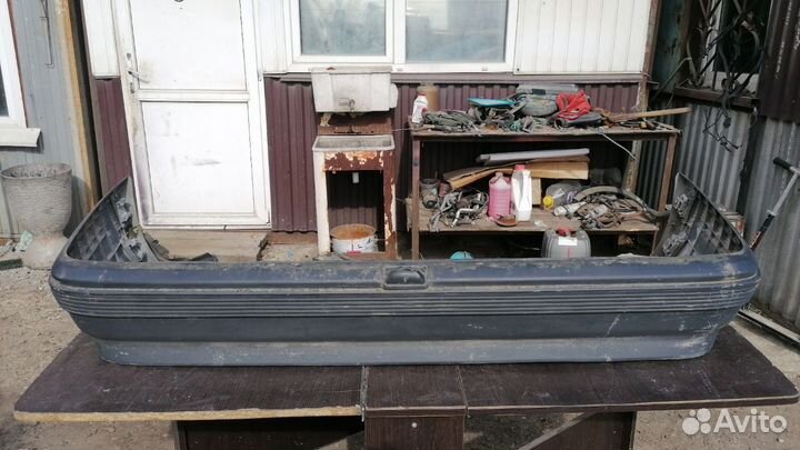 Бампер задний седан Опель Кадет 1986г с дефектом