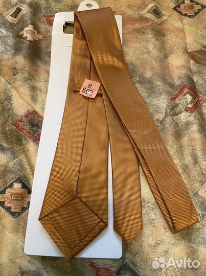 Галстук мужской золотистого цвета