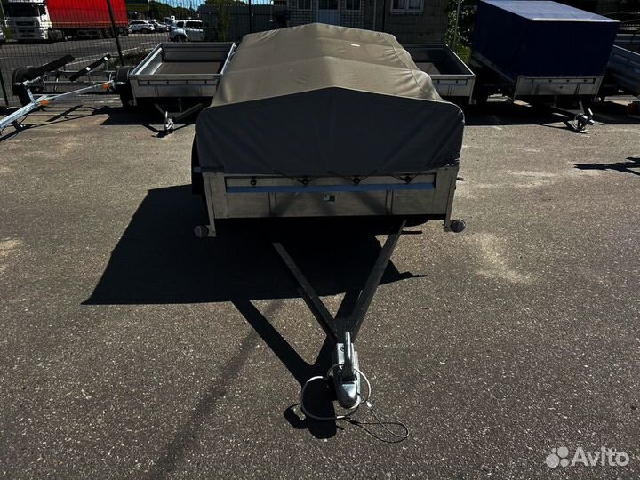 Прицеп на легковой автомобиль