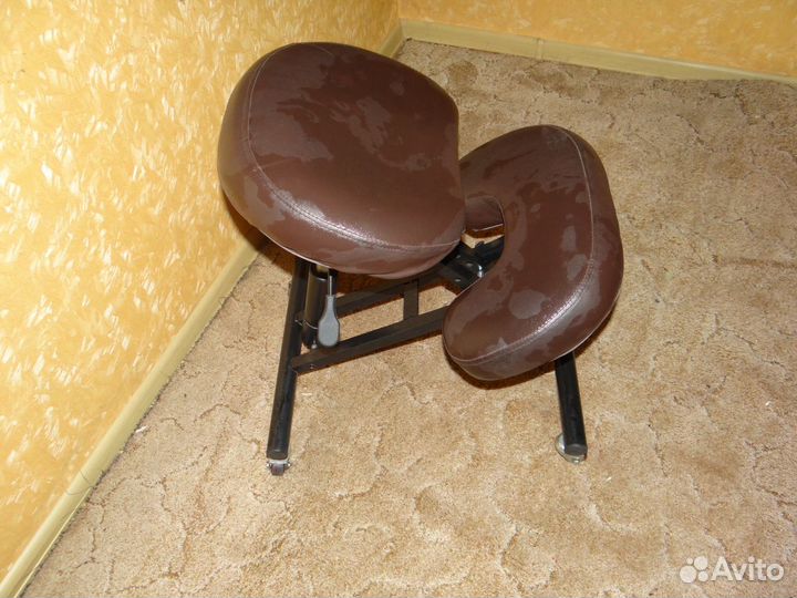 Продам ортопедический стул