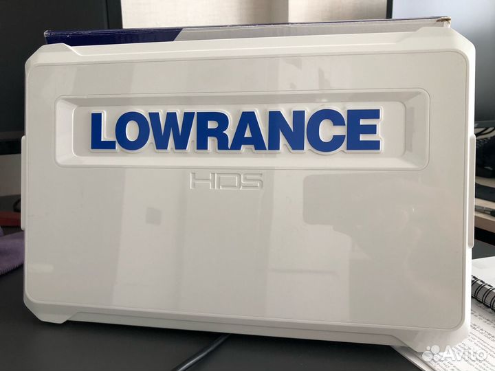 Эхолот Lowrance HDS 12 Live c датчиком 3в1 Русский