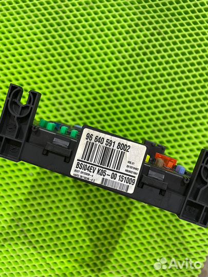 Салонный блок предохранителей на пежо 308