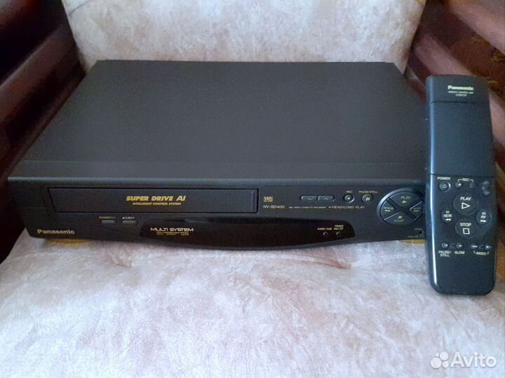 Видеомагнитофон-панасоник