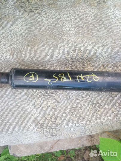 Карданный вал на джип Toyota Hilux Surf III