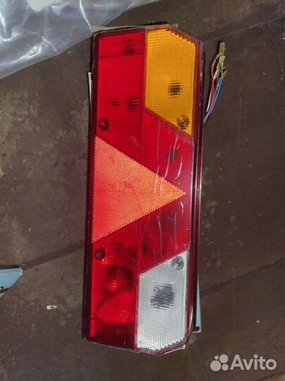 Фонарь задний левый Schmitz europoint