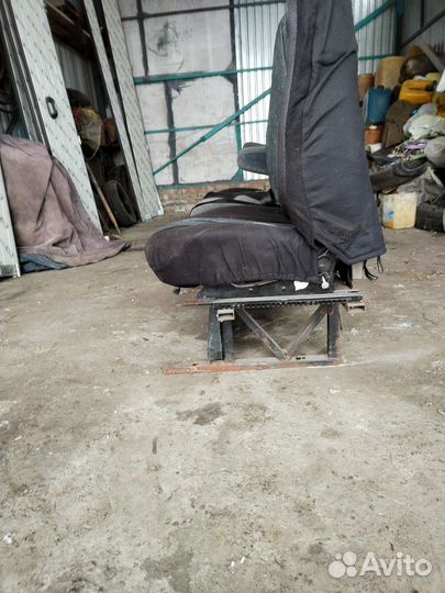 Сиденья в микроавтобус