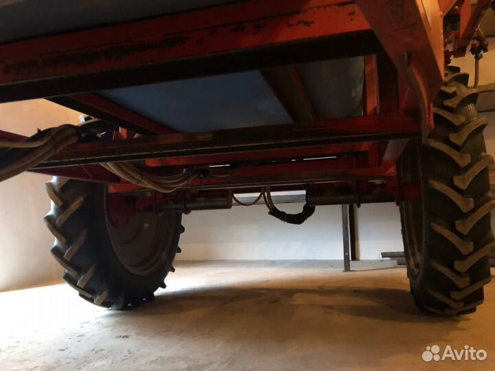 Опрыскиватель Агрохиммаш ОП-2500, 2012