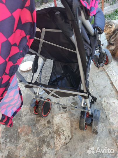 Прогулочная коляска