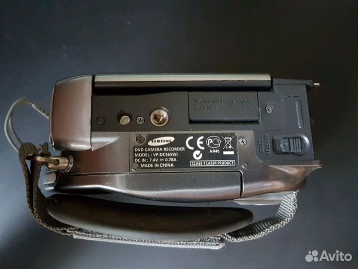 Видеокамера samsung VP-DC565Wi