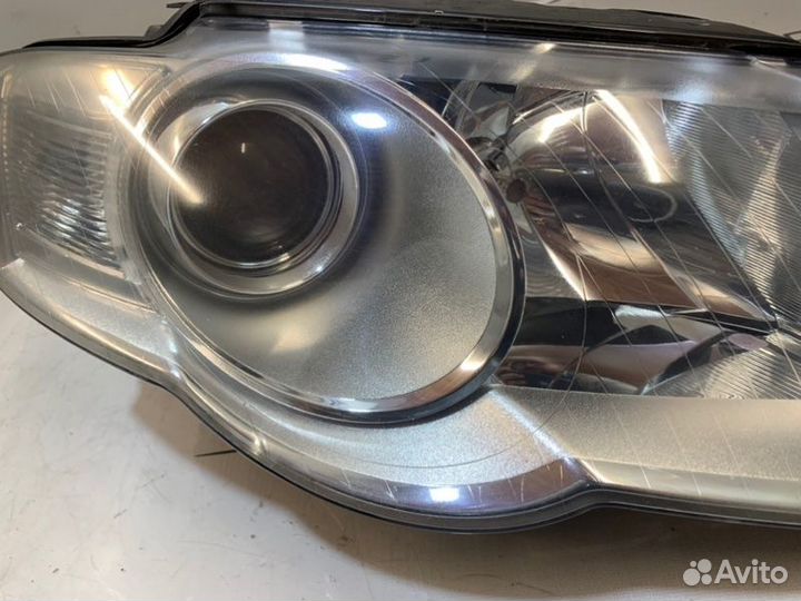 Фара передняя правая Volkswagen Passat B6 2.0 BMR