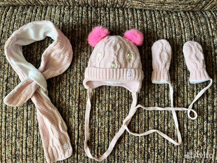 Новый Комплект шапка, шарф и варежки от 3 мес