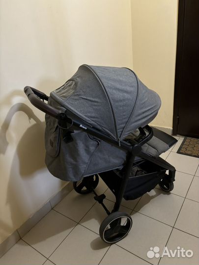 Прогулочная коляска Carrello Bravo