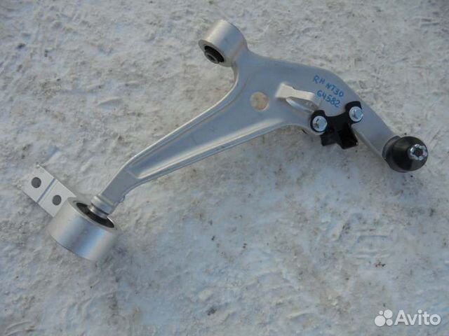 Рычаг передний правый Nissan Xtrail NT30