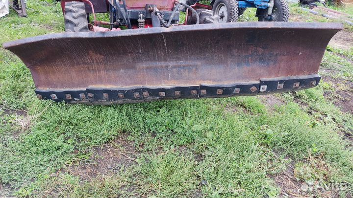 Отвал коммунальный поворотный