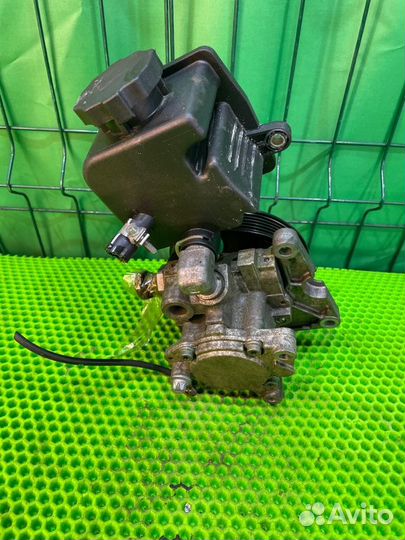 Насос гидроусилителя руля Mercedes-Benz W202 W208
