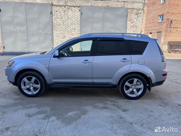 Mitsubishi Outlander 2.4 МТ, 2008, 194 000 км