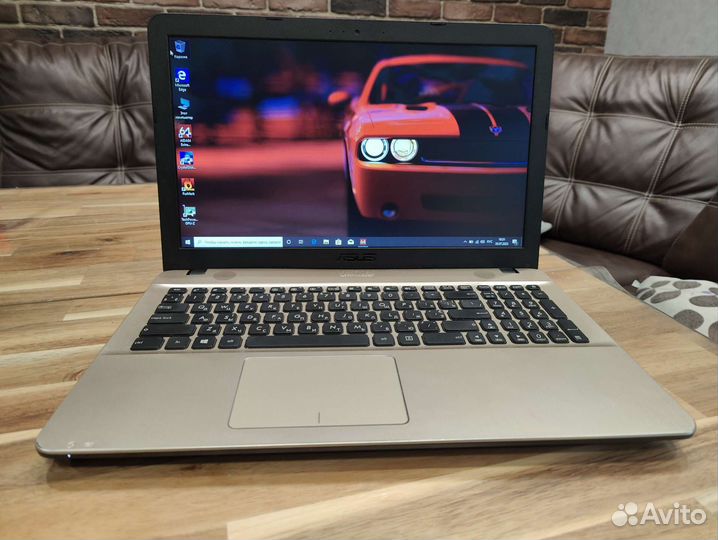 Asus X541 (i3-6006U/8Gb DDR4/SSD/GeForce 920M 2Gb)