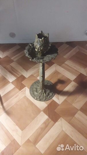 Старинный бронзовый подсвечник