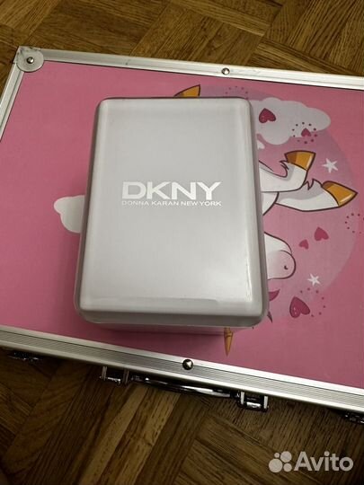 Коробка для/от часов. dkny
