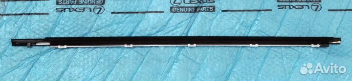 Хром накладка стекла Lexus NX переднего левого