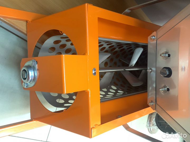 Дробилка для винограда с гребнеотделителем