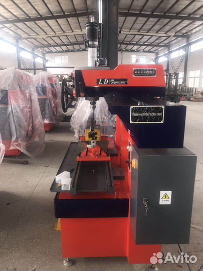 Станок Обработки Фаски Седла Клапана LD180, BV60