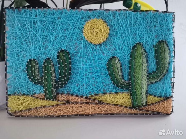 Картина в стиле нитяная графика-Кактусы в пустыне