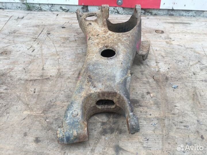 Рычаг задний нижний правый Volvo XC90 I 2002-2015г