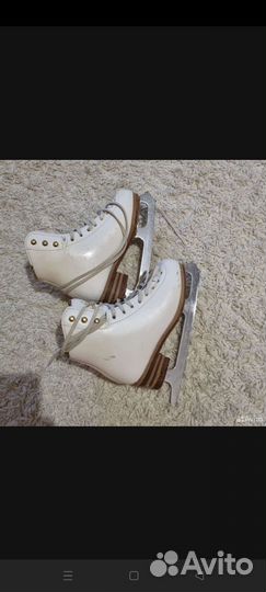 Коньки фигурные