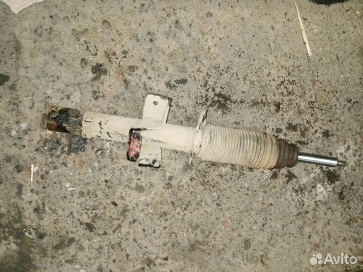 Амортизатор задний правый Ford Mondeo 3 cjba