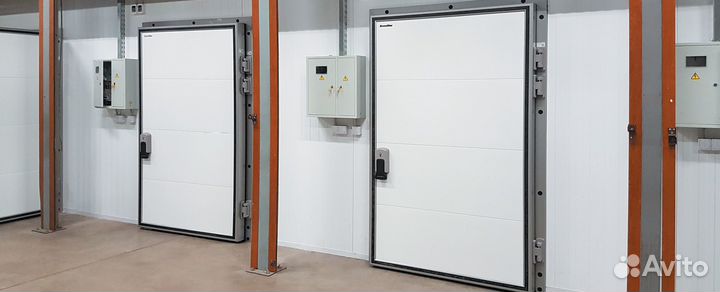 Дверь для холодильных камер