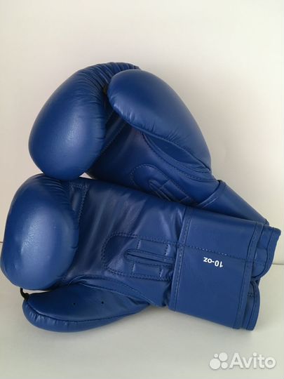 Боксёрские перчатки demix 10 oz