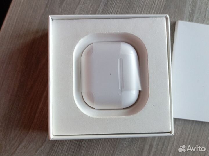 Беспроводные наушники airpods 3. Чехол в подарок