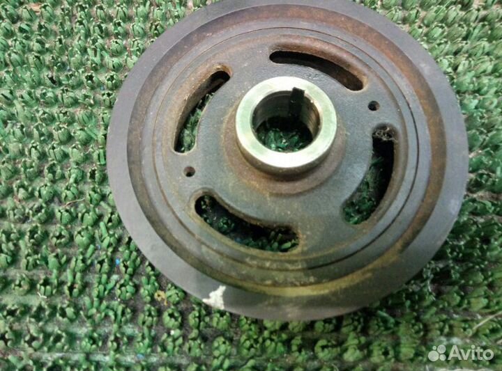 Шкив коленвала Nissan Tiida SC11X HR16DE 2013